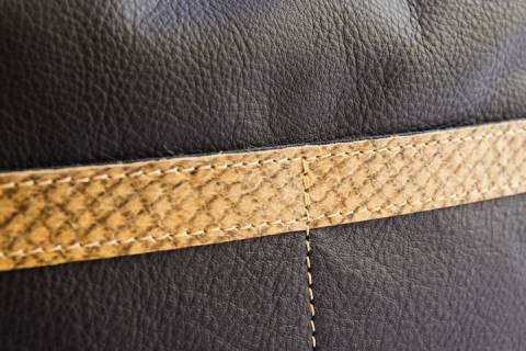 Avrillo Handtasche Domino Klassik Kastanie - Bild: a4